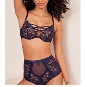 Adore Me Lace Bra & Panty set. 36DDD/XL